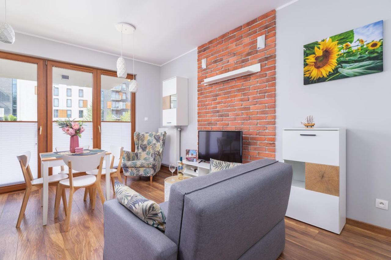 Apartments Go Rakowicka By Noclegi Renters كراكوفيا المظهر الخارجي الصورة