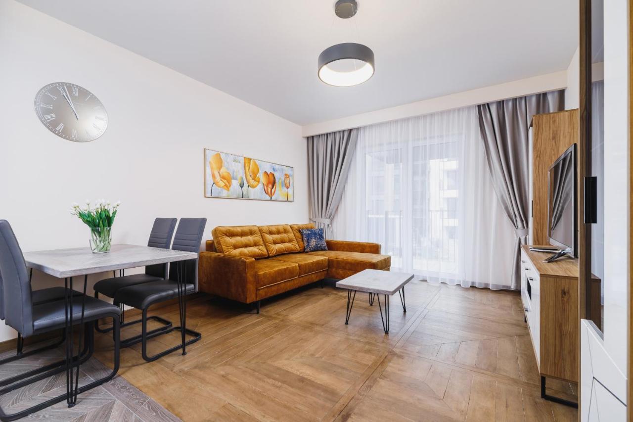 Apartments Go Rakowicka By Noclegi Renters كراكوفيا المظهر الخارجي الصورة